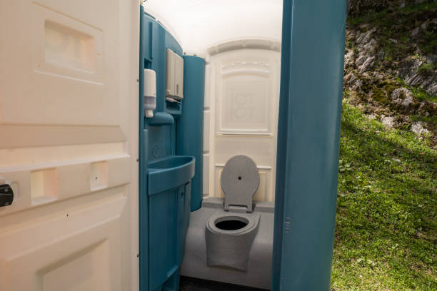 Portable bathroom rental in Nappanee, IN